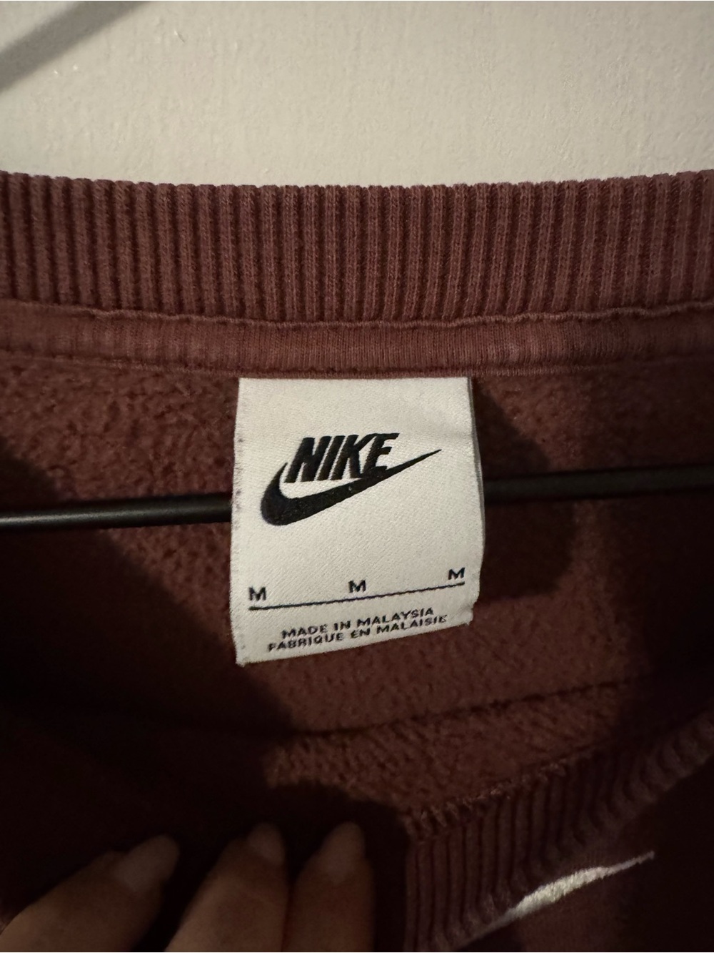 Nike Women's Cropped Crew Sweatshirt - Picture 3 of 3